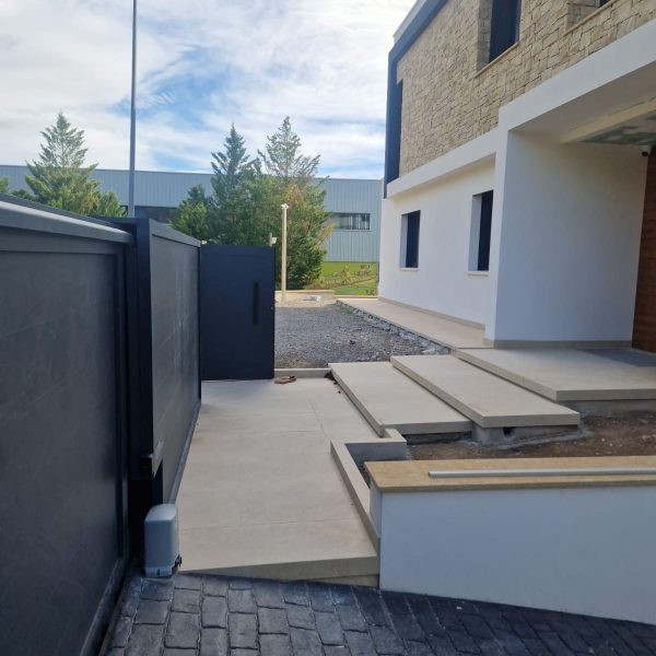 04cc1868-ff1d-4c40-bbb3-a9968f49af24