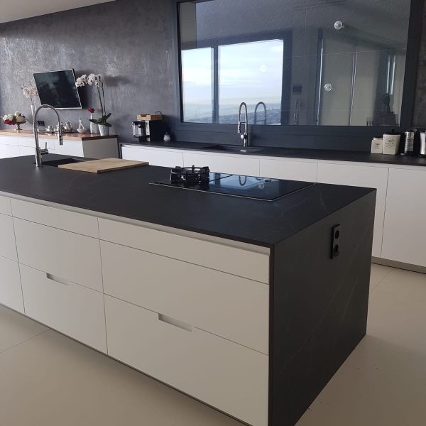 ae0df173-1118-426f-9965-dd9d83d105ae