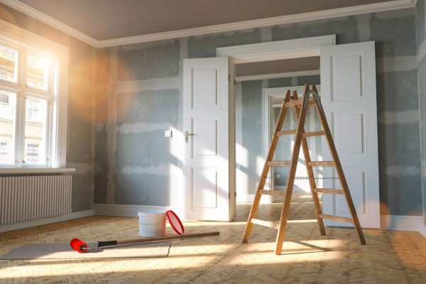 habitacion-renovacion-elegante-apartamento-antiguo-reubicacion-cubo-pintura-paredes-yeso-aplanadas